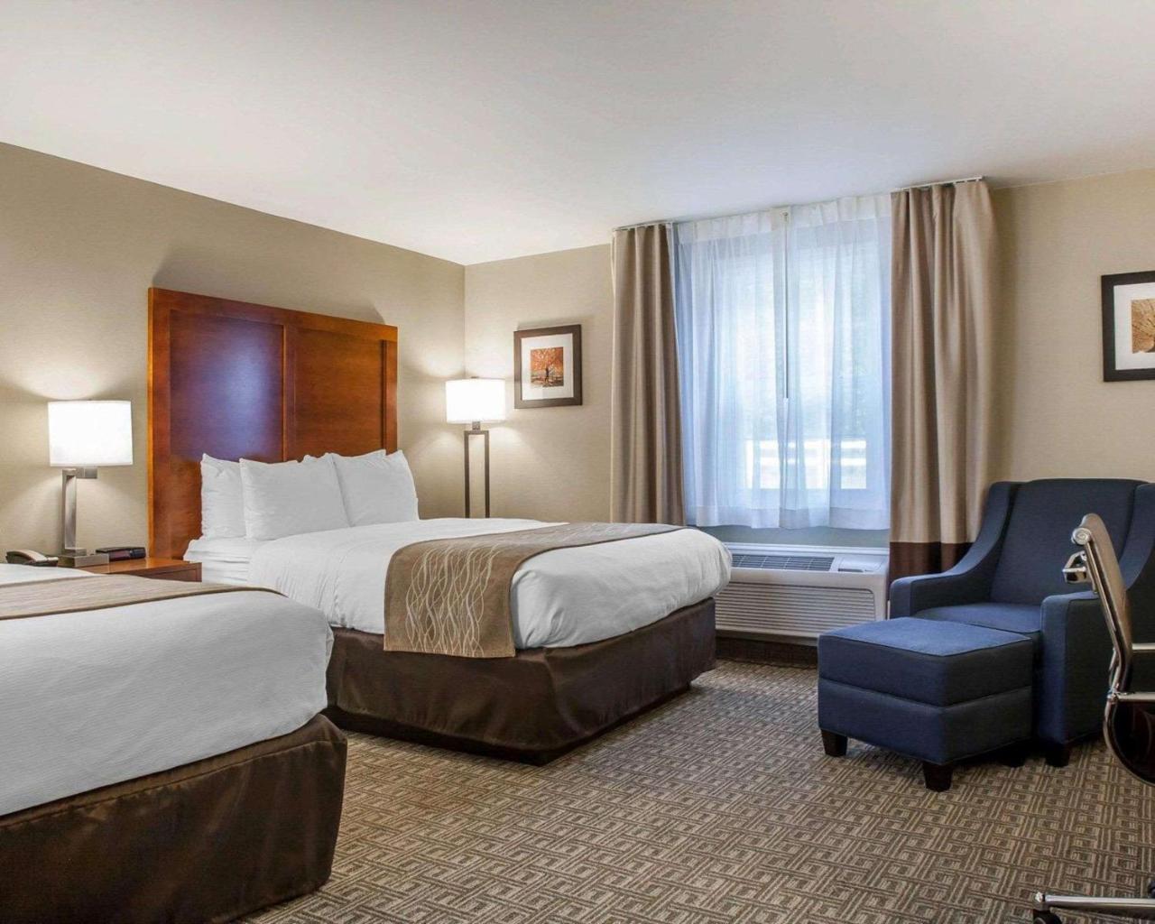 Comfort Inn & Suites Sturbridge-Brimfield Eksteriør billede